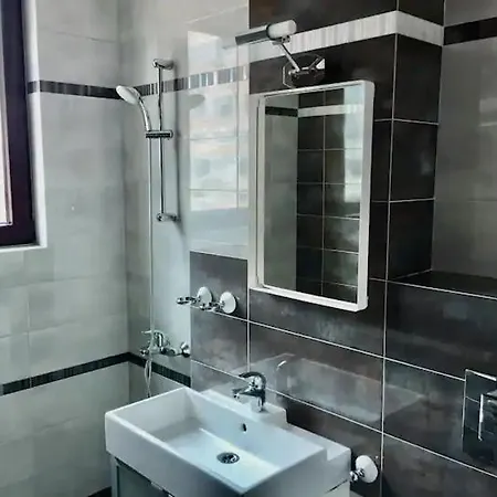 Luxury 4-room In The Complex Resedentia Anastasia In The Center Of *